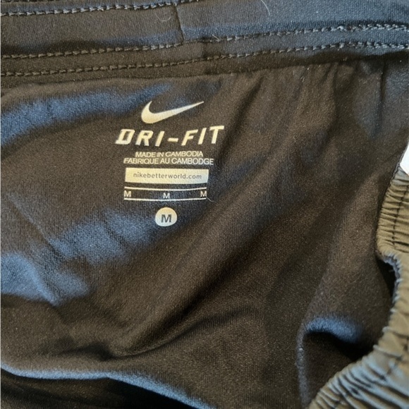Nike‎ shorts - Picture 3 of 3